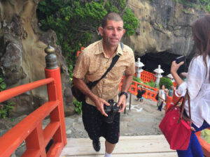 Photographer on miyazaki tours Udo Shrine
